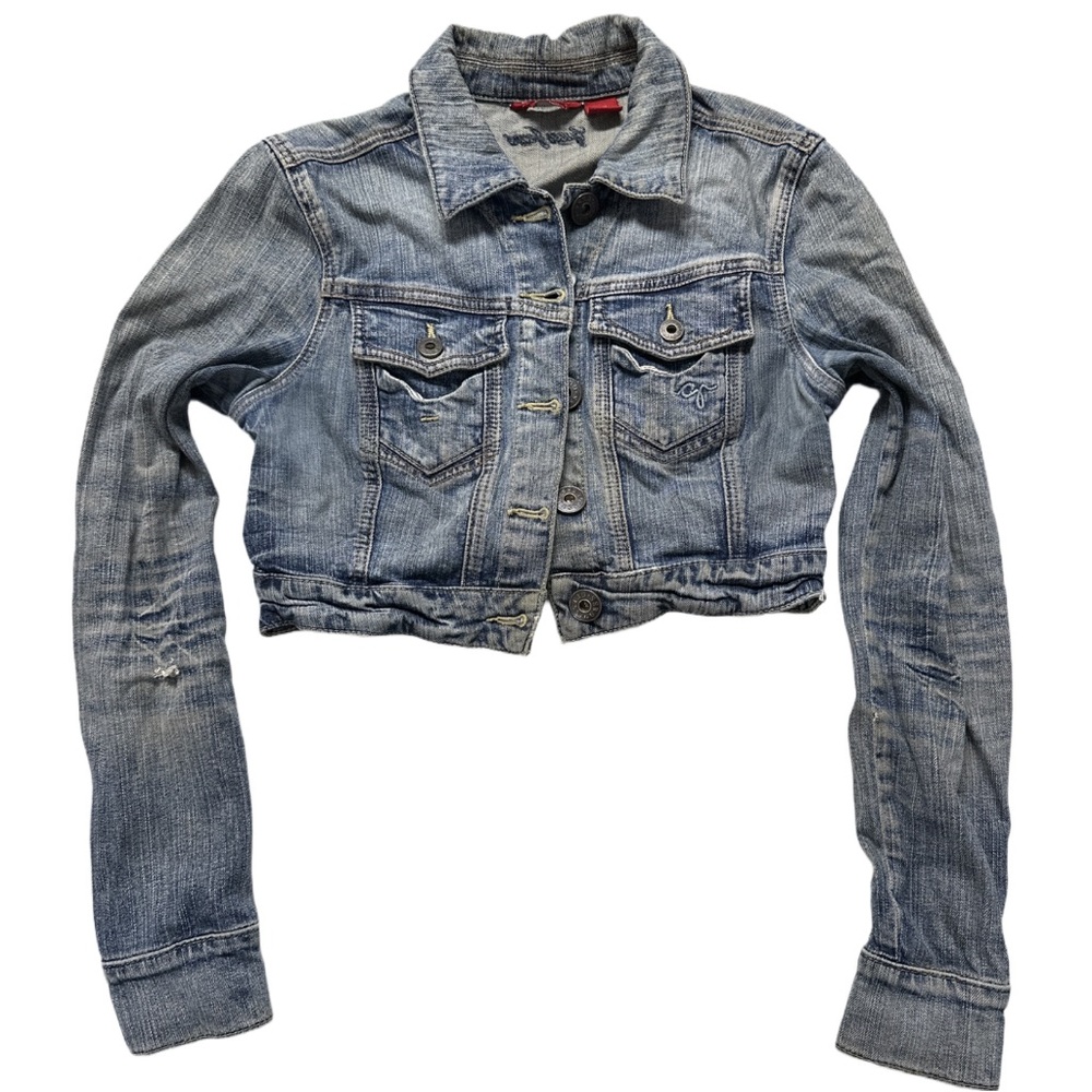 90s GUESS women's faded distressed cropped denim jacket, M.